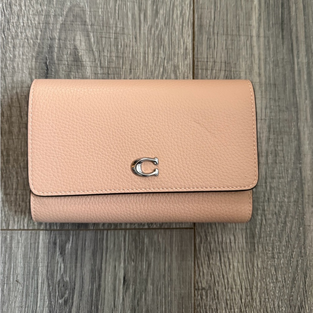 Coach Essential Medium Flap Wallet